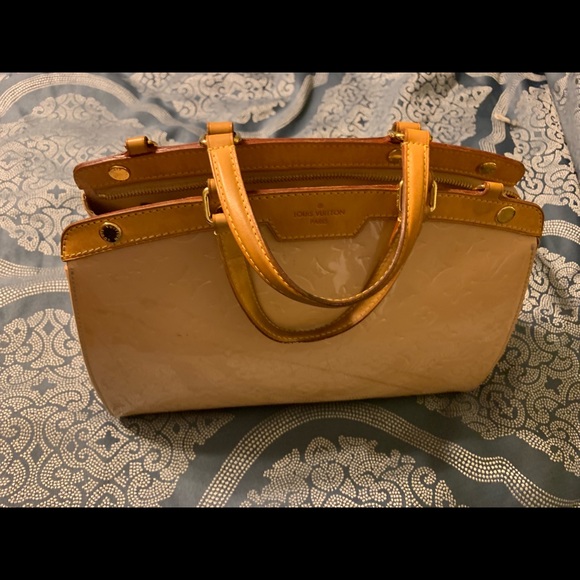 100% Authentic Louis Vuitton Brea MM (Rose color) - Picture 3 of 5